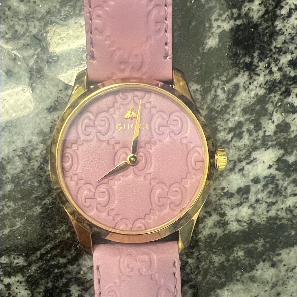 Gucci Women's Watch With Pink Strap And Gold Case